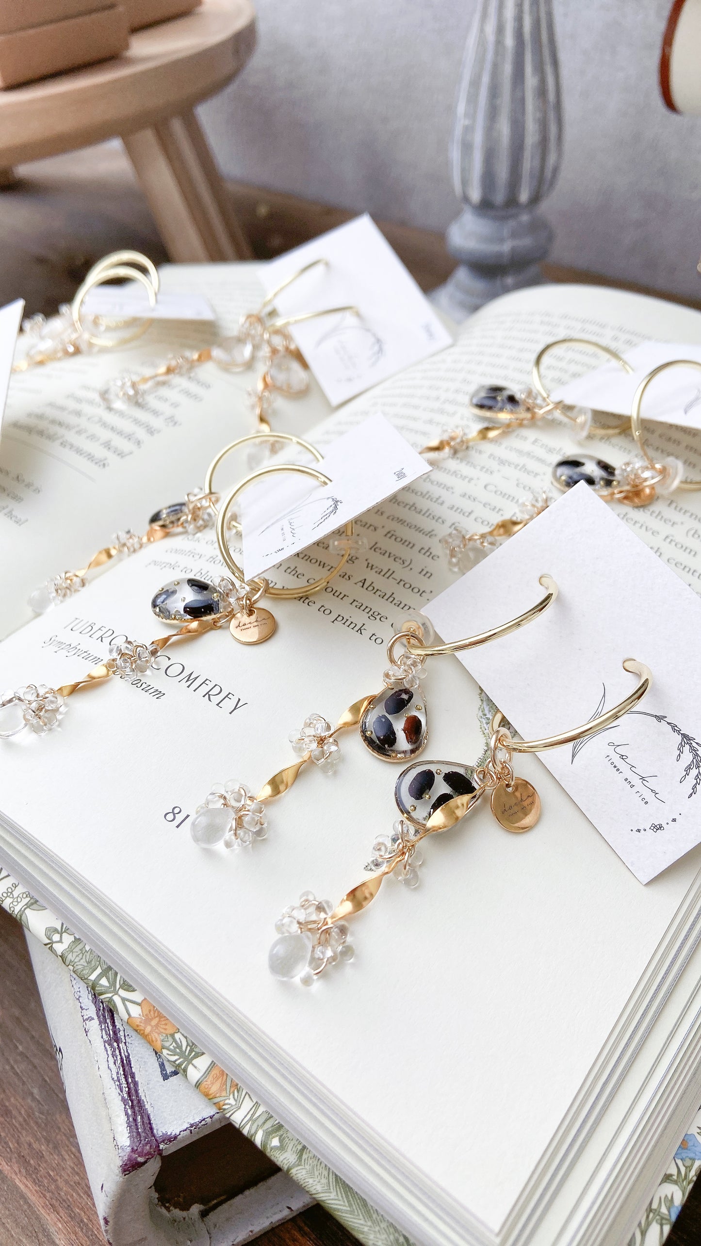 【Order】Ms Joanne Gonsalves